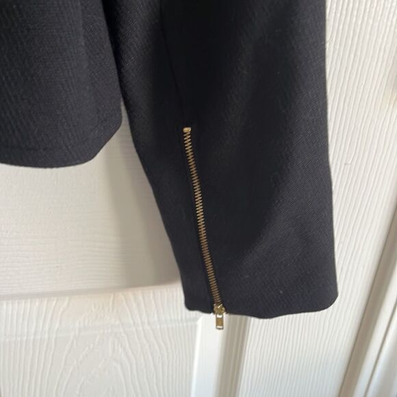 Black Blazer - Picture 6 of 9